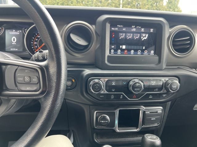 2022 Jeep Wrangler Willys