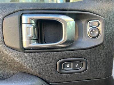 2023 Jeep Wrangler Sahara Altitude