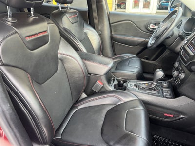 2020 Jeep Cherokee Trailhawk