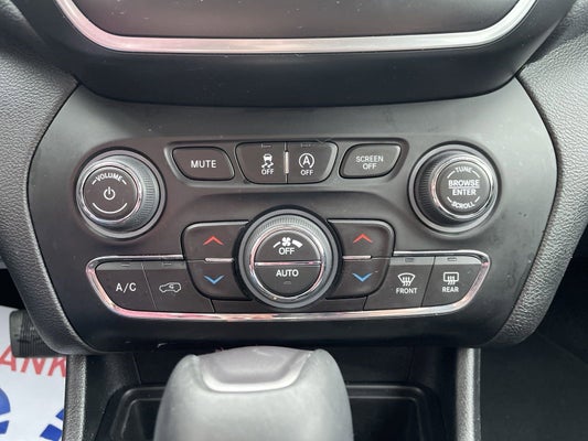 2021 Jeep Cherokee Latitude Lux in Indianapolis, IN - Ed Martin Automotive Group