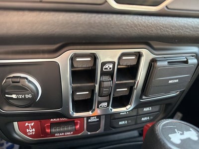 2025 Jeep Wrangler Willys 4 Door 4x4