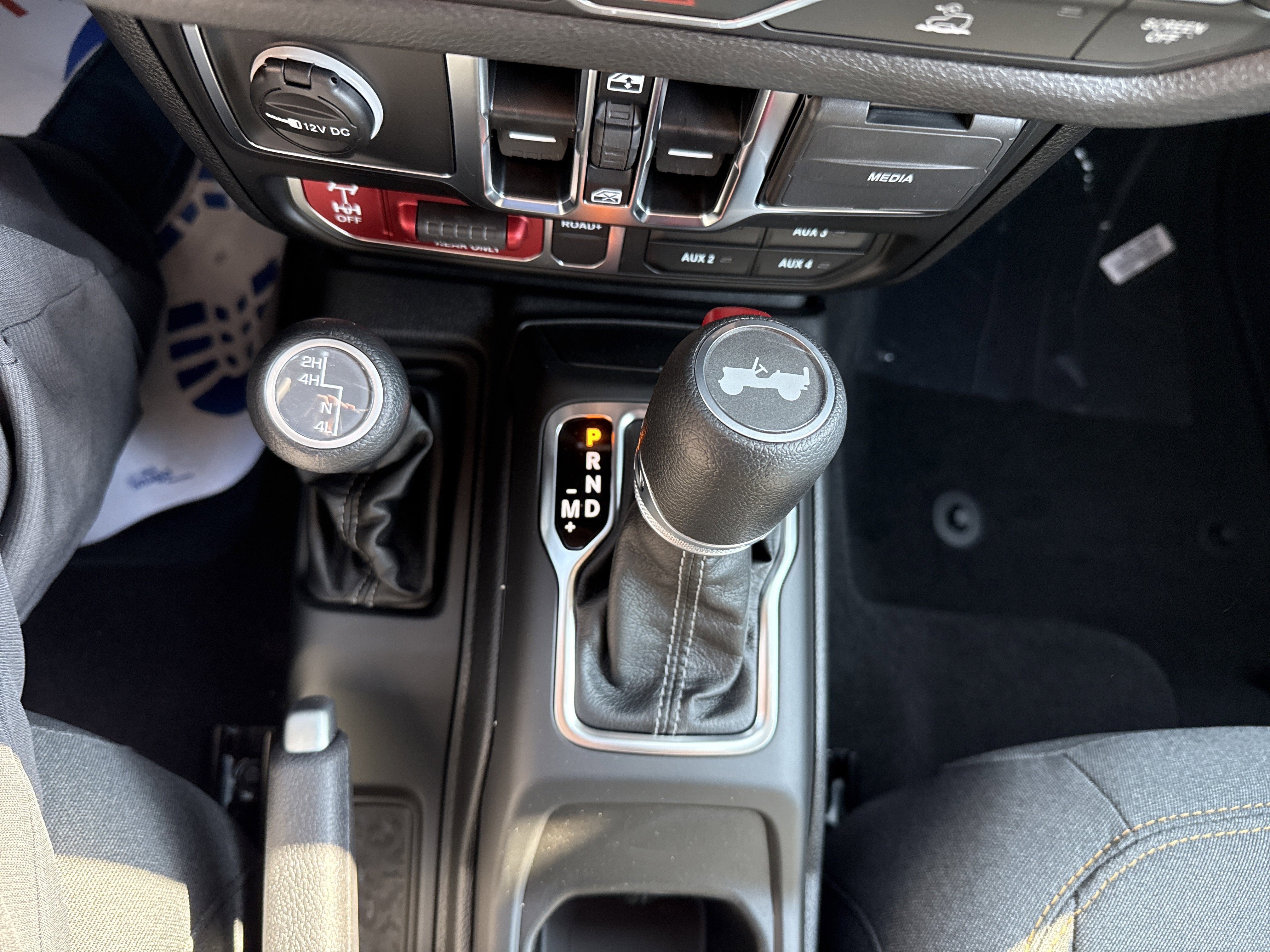 2025 Jeep Wrangler Willys 4 Door 4x4