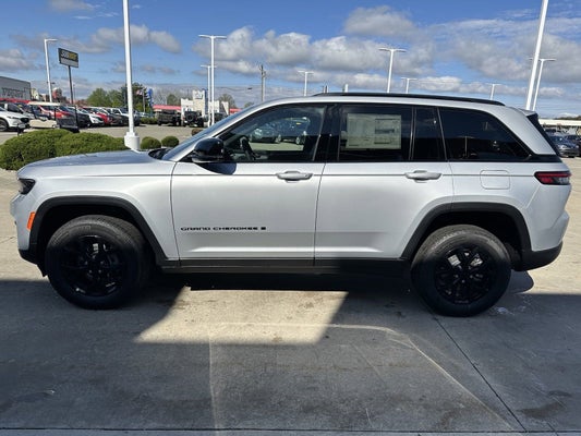 2024 Jeep Grand Cherokee Altitude 4x4 in Indianapolis, IN - Ed Martin Automotive Group