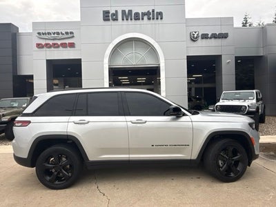 2022 Jeep Grand Cherokee Altitude