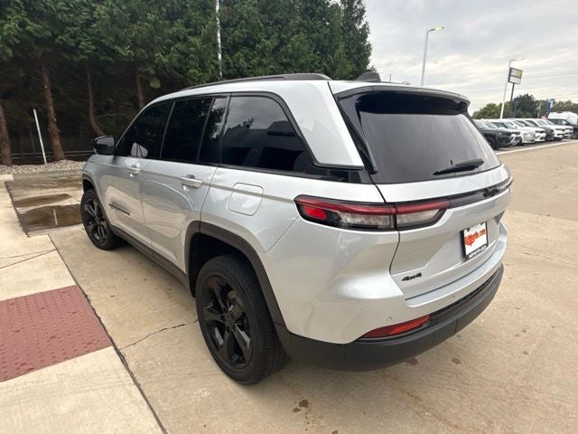 2022 Jeep Grand Cherokee Altitude