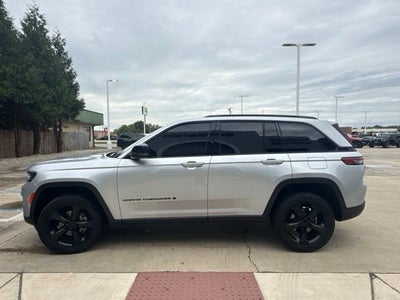 2022 Jeep Grand Cherokee Altitude