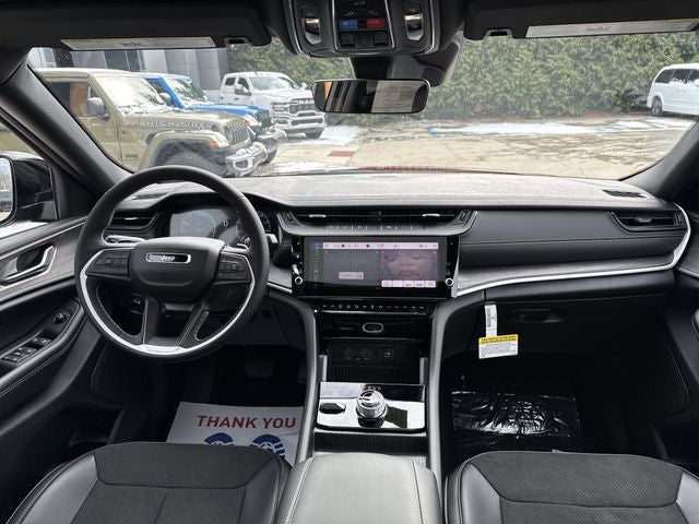 2026 Jeep Grand Cherokee Laredo