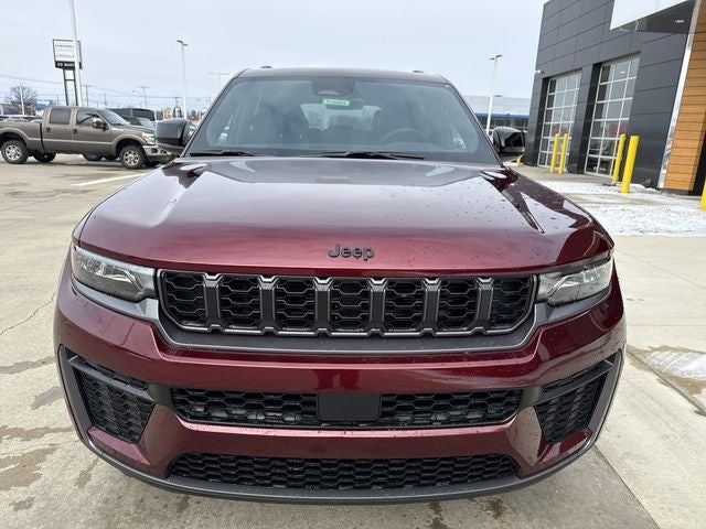 2026 Jeep Grand Cherokee Laredo