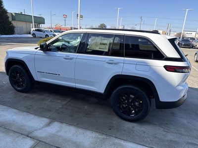 2026 Jeep Grand Cherokee Laredo
