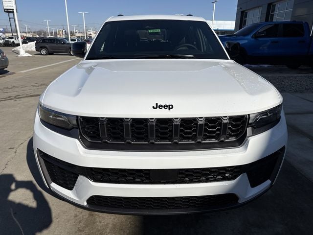 2026 Jeep Grand Cherokee Laredo