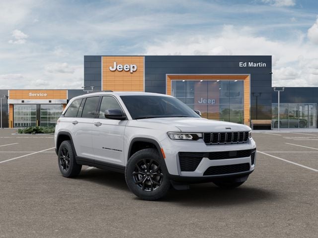 2026 Jeep Grand Cherokee Laredo