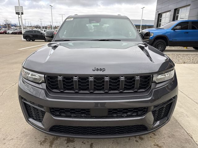 2026 Jeep Grand Cherokee Laredo Altitude 4x4