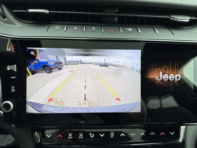 2026 Jeep Grand Cherokee Laredo Altitude 4x4