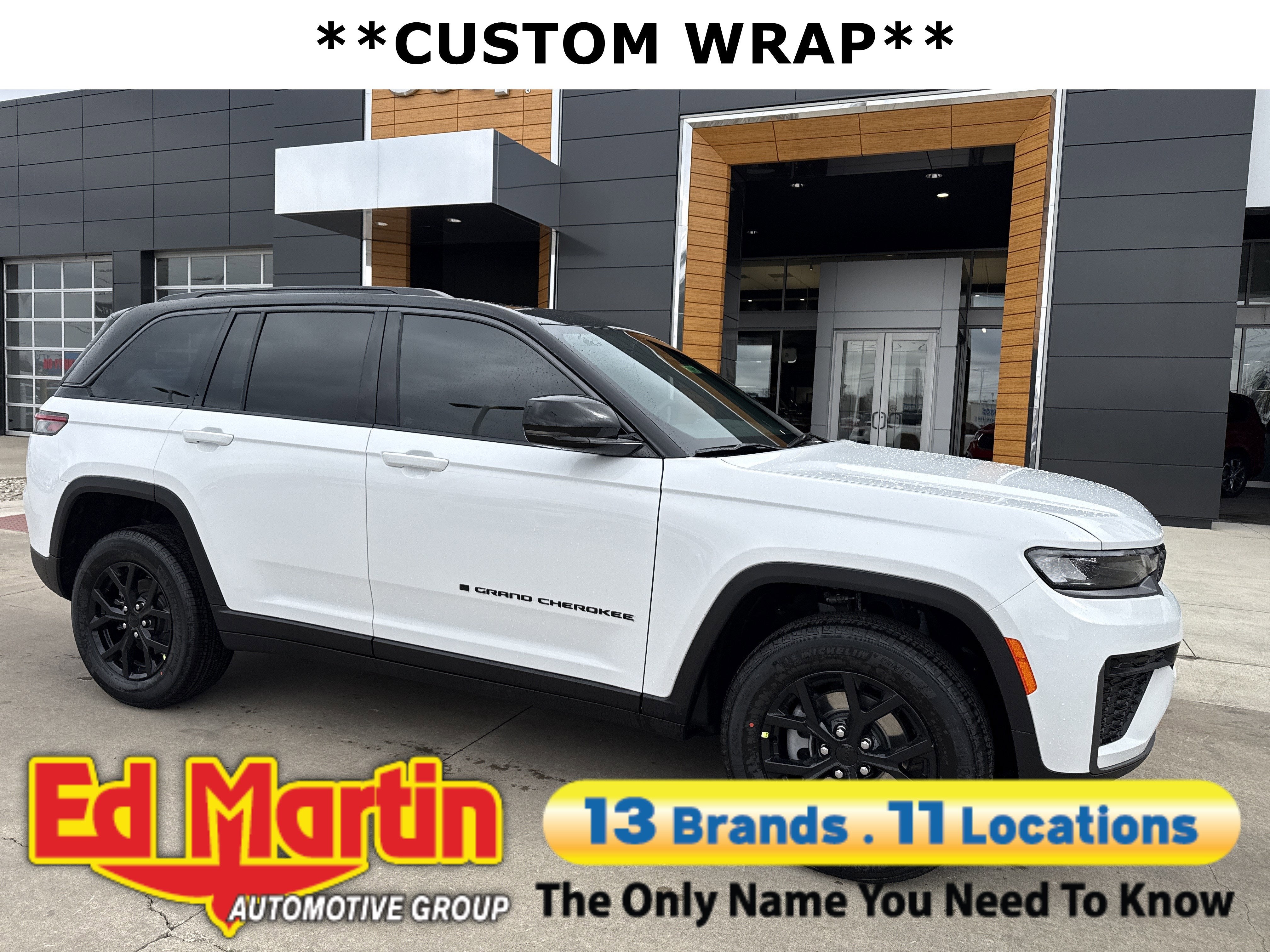 2026 Jeep Grand Cherokee Laredo Altitude 4x4