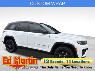 2026 Jeep Grand Cherokee Laredo