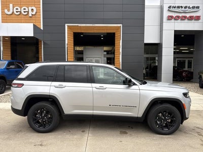 2026 Jeep Grand Cherokee Laredo