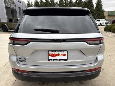 2026 Jeep Grand Cherokee Laredo