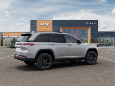 2026 Jeep Grand Cherokee Laredo