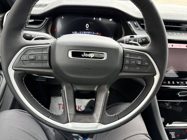 2026 Jeep Grand Cherokee Laredo