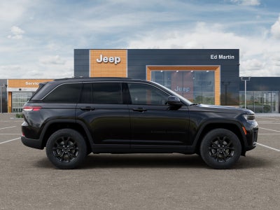 2026 Jeep Grand Cherokee Laredo