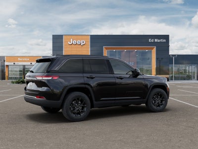 2026 Jeep Grand Cherokee Laredo