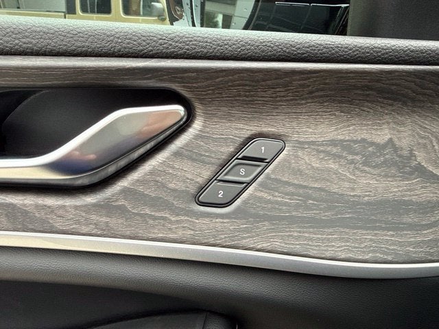 2027 Jeep Grand Cherokee Limited