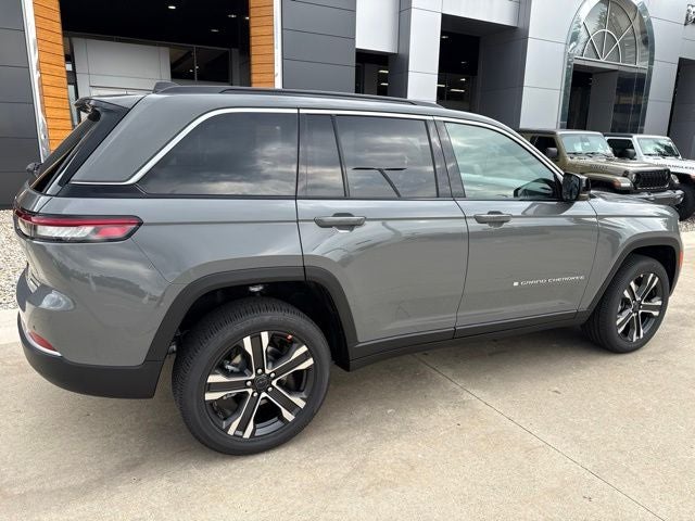 2027 Jeep Grand Cherokee Limited