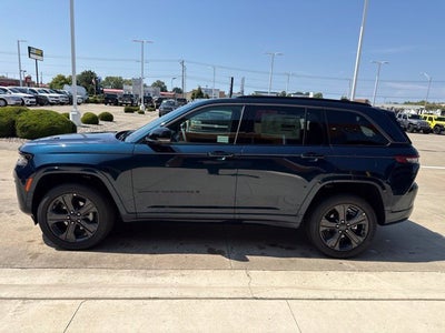 2027 Jeep Grand Cherokee Limited Reserve