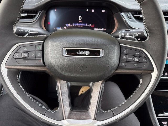 2027 Jeep Grand Cherokee Limited Reserve