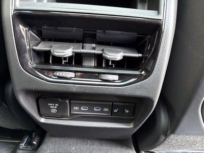 2027 Jeep Grand Cherokee Limited Reserve