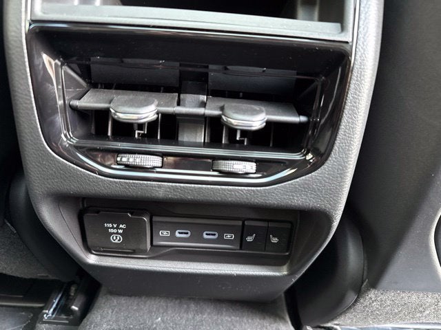 2027 Jeep Grand Cherokee Limited Reserve