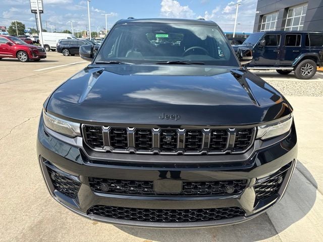 2027 Jeep Grand Cherokee Limited Reserve