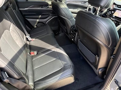 2027 Jeep Grand Cherokee Limited Reserve