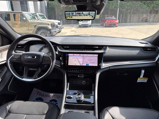 2027 Jeep Grand Cherokee Limited Reserve
