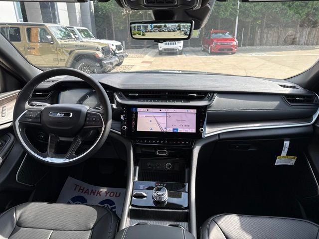 2027 Jeep Grand Cherokee Limited Reserve