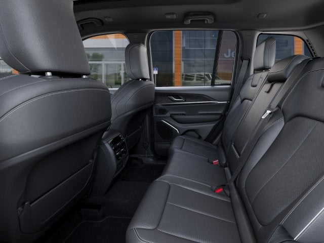 2027 Jeep Grand Cherokee Limited Reserve