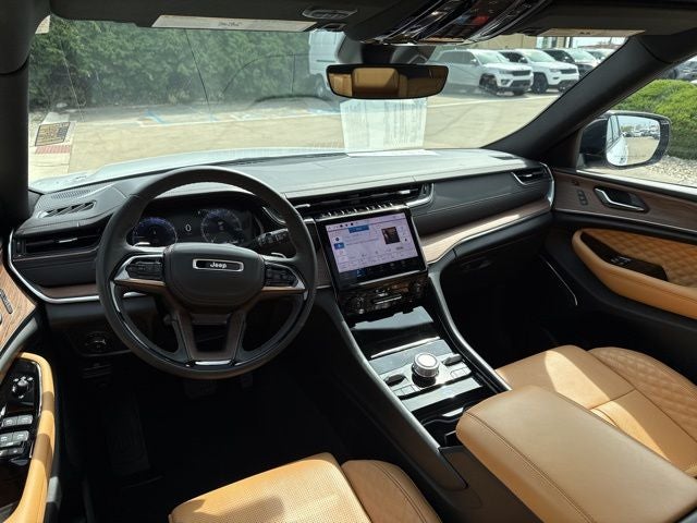 2024 Jeep Grand Cherokee Summit