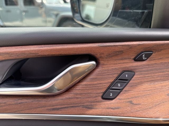 2024 Jeep Grand Cherokee Summit