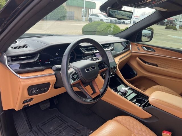 2023 Jeep Grand Cherokee Summit