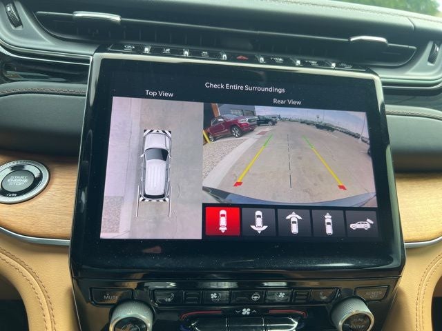 2023 Jeep Grand Cherokee Summit Reserve