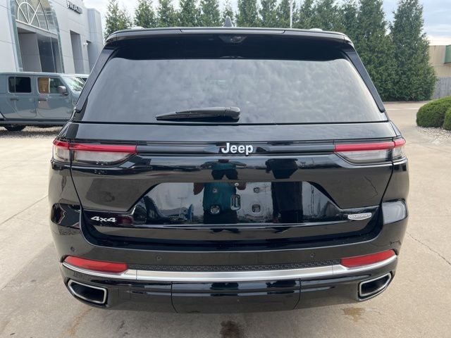 2023 Jeep Grand Cherokee Summit
