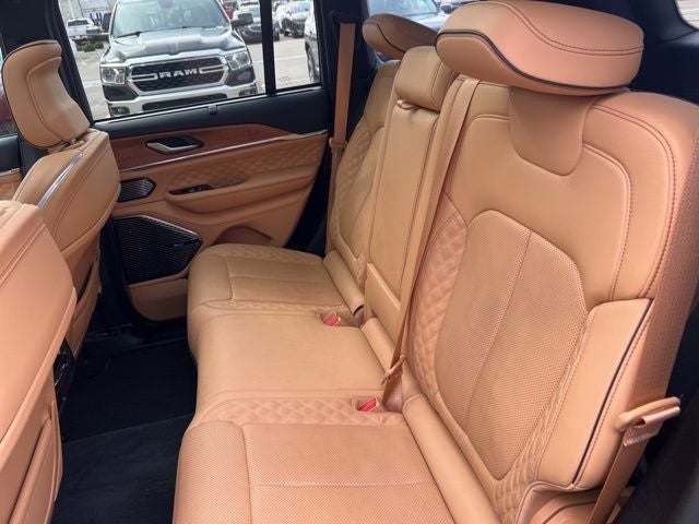 2023 Jeep Grand Cherokee Summit Reserve