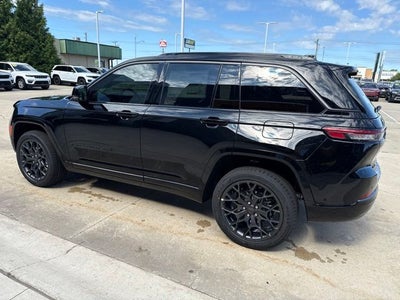 2026 Jeep Grand Cherokee Summit