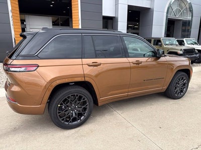 2027 Jeep Grand Cherokee Summit
