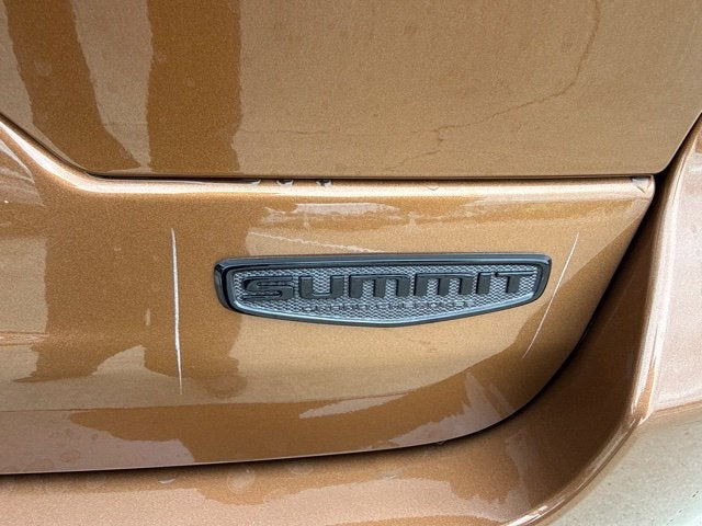 2027 Jeep Grand Cherokee Summit