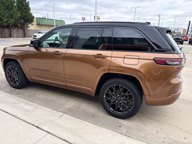 2027 Jeep Grand Cherokee Summit