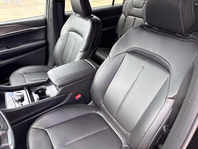 2027 Jeep Grand Cherokee L Limited