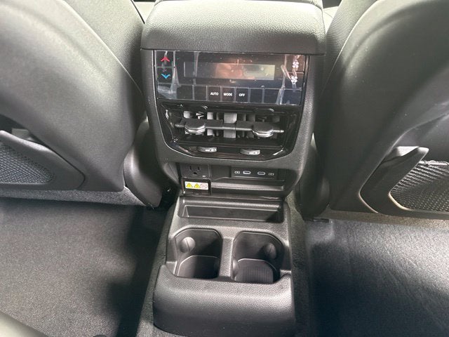 2027 Jeep Grand Cherokee L Limited