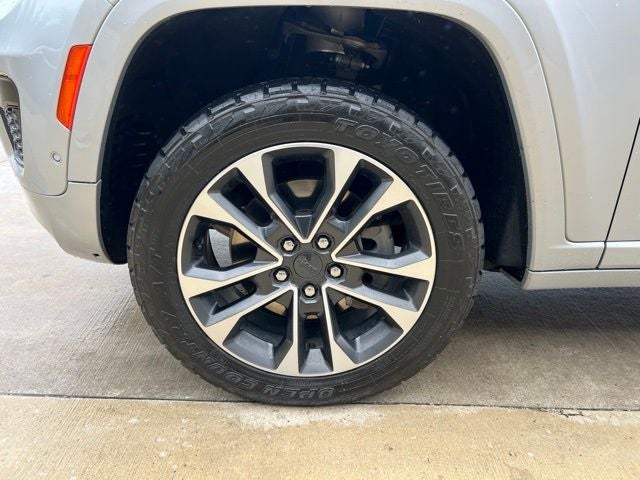 2022 Jeep Grand Cherokee L Overland