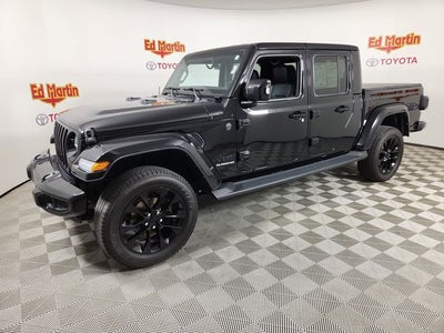 2022 Jeep Gladiator Overland